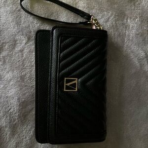Victorias Secret Cole Black Quilted Wristlet